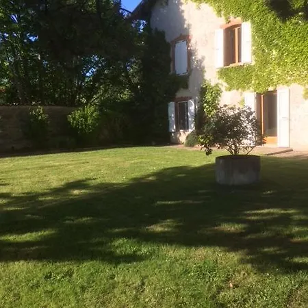 Aux Chevrefeuilles *