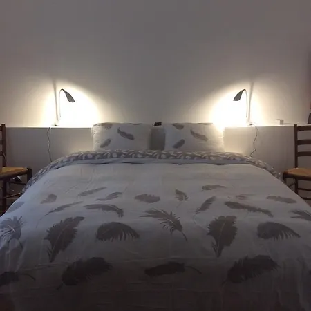 Aux Chevrefeuilles Bed & Breakfast